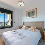 Malagasuite Diamond Riviera With Pool & Parking